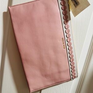 Michael Kors Blush Pink Wristlet(Brand new)